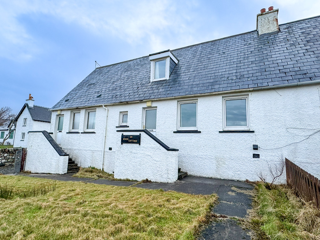 RIVER COTTAGE, KNOCK CARLOWAY, ISLE OF LEWIS, HS2 9AU